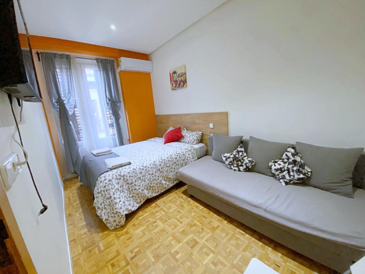 Apartamentos Smartrenting La Latina Madrid Ngoại thất bức ảnh