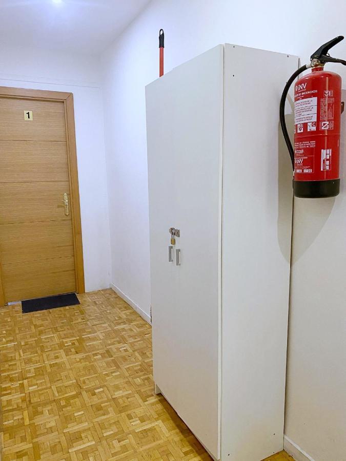 Apartamentos Smartrenting La Latina Madrid Ngoại thất bức ảnh